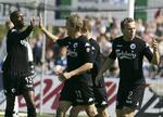 Marcus Allbäck (i midten) sikrede med sin scoring i Silkeborg den syvende FCK-sejr på stribe. 