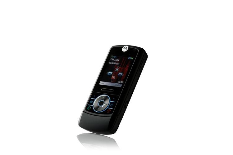 Mobilen, der først og fremmest glimrer ved sin finish og solide konstruktion. 