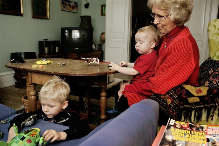 Det kan være svært at forestille sig, at de små bliver pensionister engang. Men flere tusind forældre har sikret deres børn muligheden for en tidlig pensionering. 