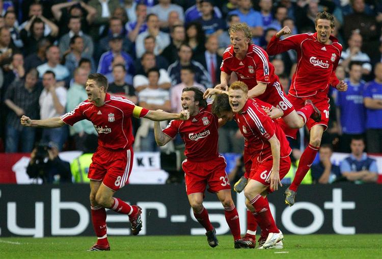 Liverpool-jubel efter Daniel Aggers scoring midt i første halvleg. 