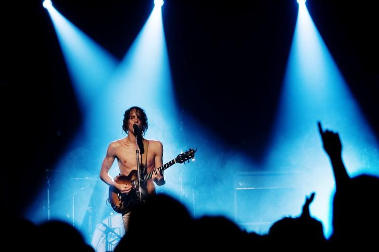 Razorlight scorer tredjepladsen. 