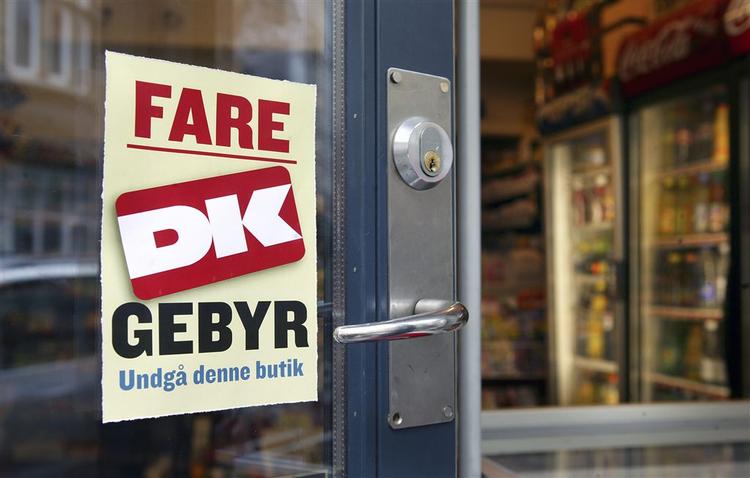 Sagen om dankortgebyret på 50 øre plager stadig Danske Banks omdømme. 