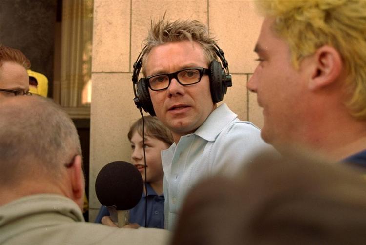 Casper Christensen holder pause fra TV2 Radio 15 maj. Her ses han ved Radiohuset, da han sendte Tæskeholdet for sidste gang. 