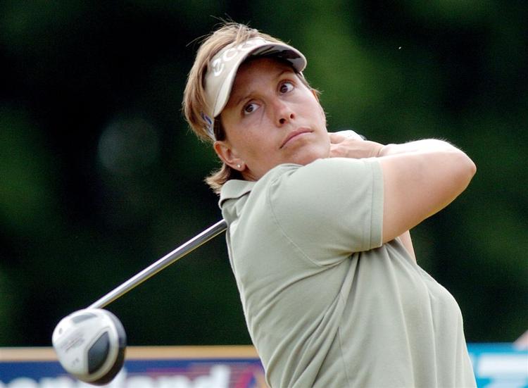 Iben Tinning brugte 67 slag i en sidste runde af ugens turnering på Ladies European Tour, hvilket betøde avancement fra 21.- til 8.-pladsen. 