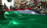 Demonstranter protesterede i dag i Gaza mod kampene mellem Fatah og Hamas. 