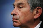 Verdensbankens omstridte præsident Paul Wolfowitz vil ikke trække sig frivilligt, siger hans advokat. 