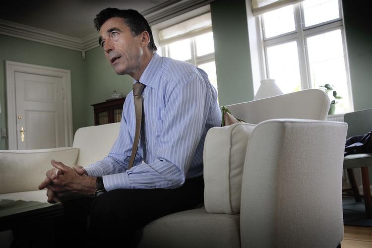 Statsminister Anders Fogh Rasmussen besøger de danske soldater i Afghanistan. 