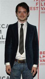26-årige Elijah Wood har aldrig spillet i en musikfilm, men har medvirket i en musikvideo for Cranberries. 