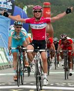 Først over målstregen englænderen Mark Cavendish. 