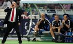 Rafael benitez råbte forgæves onsdag aften i Athen. Efter tre vundne finaler i træk tabte han, da Liverpool mødte AC Milan. 