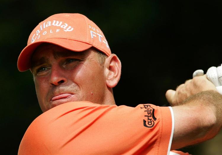 Med birdies på 17. og 18. hul fik Thomas Bjørn rettet op på helhedsindtrykket af de første to runder på Wentworth. 