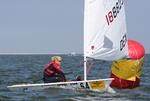 Alberte Holm Lindberg har vundet en af de tolv sejladser på vejen mod 9.-pladsen i Breitling Regatta. 