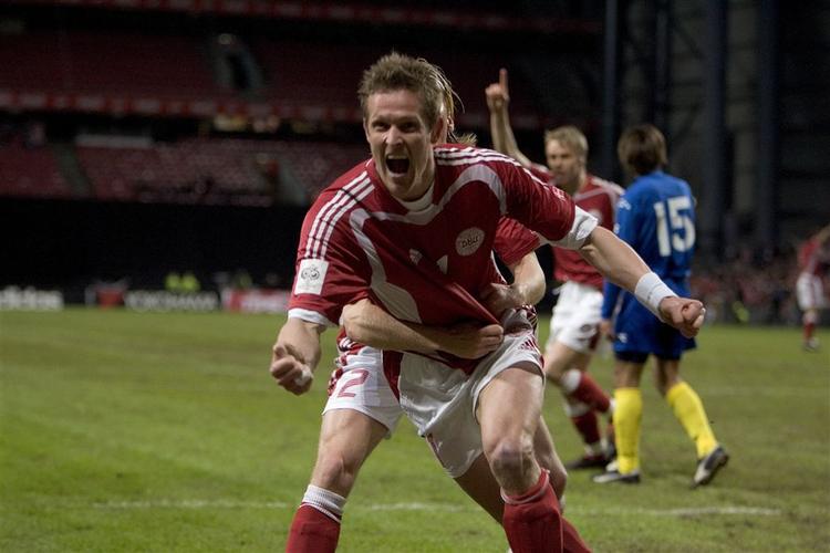 Peter Møller efter en af sine to scoringer mod Kasakhstan i 3-0 sejren i 2005. 