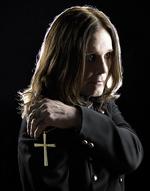 Ozzy Osbourne - den kendte duedræber - går her på sine ældre dage på barrikaderne for miljø og bedre verden på albummet 'Black Rain'. 