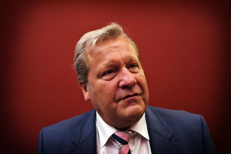 Gruppeformand Hovmand (V) stoler på Vesselbo. »Et ord er et ord«, siger Hovmand. 