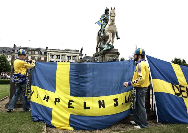 Onsdag er de svenske fodboldtilskuere på hjemmebane i Stockholm, når Sverige møder Island. 
