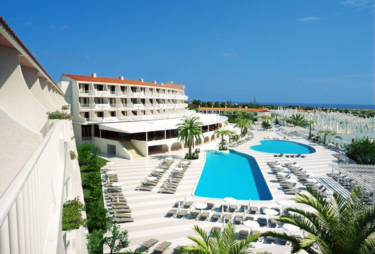 Not quite the weather everyone had expected in the Canary Islands. 