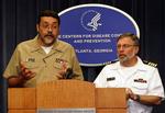 Repræsentanter for de amerikanske sundhedsmyndigheder under en pressekonference om sagen. 