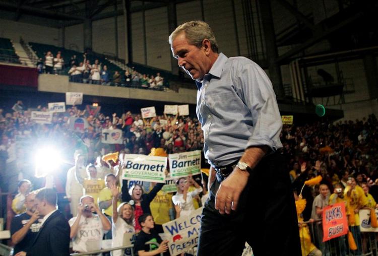 George W. Bush går i strid modvind efter ny meningsmåling. 