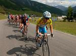 Levi Leipheimer (i gult) vandt sidste års udgave af det franske etapeløb. 