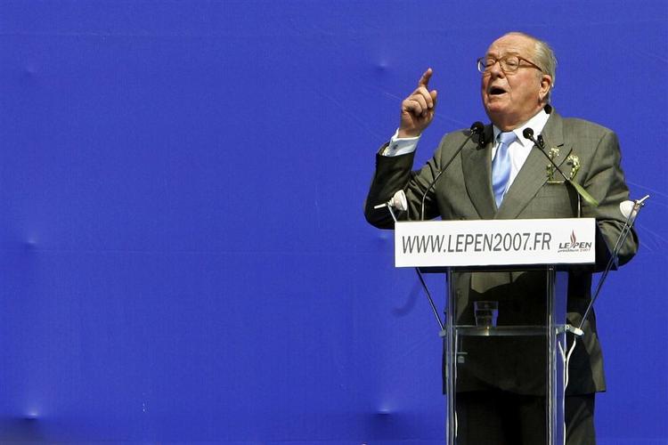 Jean-Marie Le Pen blev nummer to ved præsidentvalget i 2002. Men i dag er hans parti reduceret til en parentes i fransk politik. 