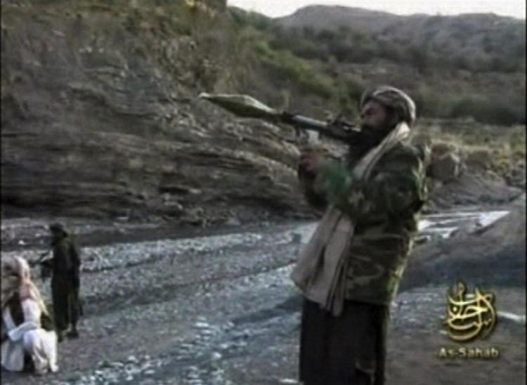 En amerikansk diplomat siger, at iranerne leverer våben til talebankrigernes kamp mod udenlandske styrker. 