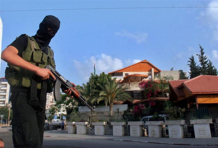 De palæstinensiske områder er blevet afgørende delt i to af de seneste dages kampe. Gaza (på billedet) er under Hamas kontrol, mens Vestbredden, er domineret af Fatah. Hamas har tætte forbindelser til Syrien og Iran, mens Fatah har tråde til Israel og vesten. 