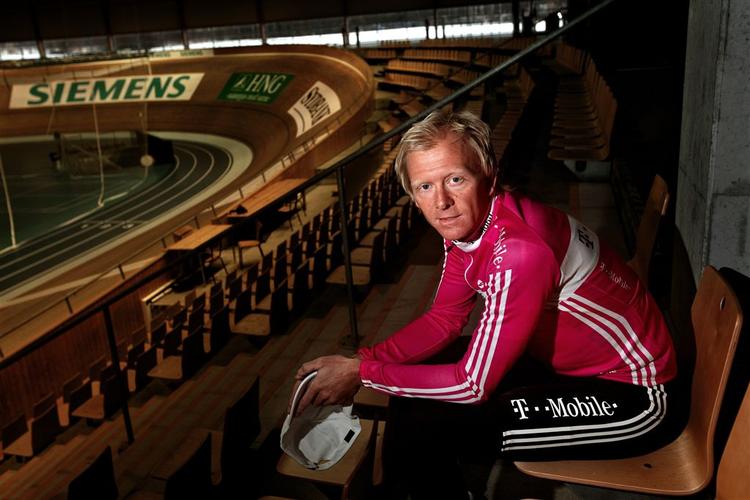 Jakob Piil har været hårdt ramt af skader og overvejer nu helt at slutte som cykelrytter på topplan. 