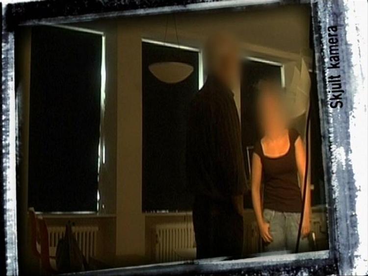 Chatkonsulent blev afsløret af skjult kamera. 