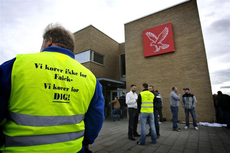 Konflikten mellem Falck og redderne fortsætter. 