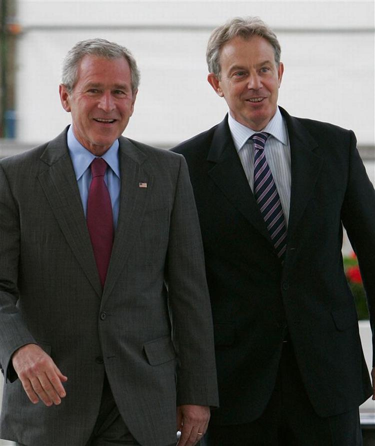 Bush vil sende Blair af sted til Mellemøsten som udsending for USA, EU, FN og Rusland. 