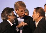 EU's Javier Solana, Sveriges udenrigsminister Carl Bildt og Portugals udenrigsminister Luis Amado diskuterer samarbejdet med det palæstinensiske selvstyre. 
