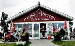 Det er ikke kulinariske højdespringere, Havnehytten serverer, men derimod dansk grillmad. Hytten ligger dog lækkert. 