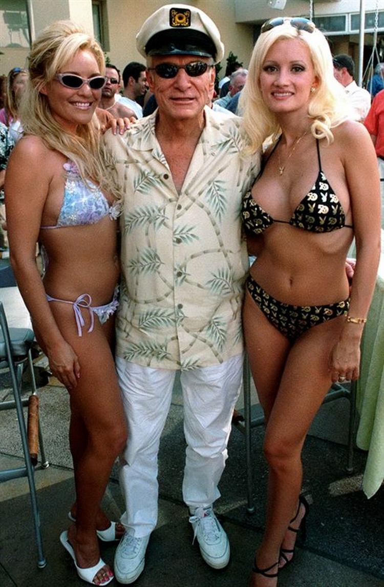 Hugh Hefner ses oftest omgivet af sine playmates. 
