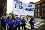 Social- og sundhedsassistenter fra  flere københavnske arbejdspladser demonstrerer i dag for mere i løn. 
