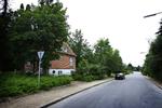 Søndag blev en 17-årig pige dræbt i denne villa i Birkerød. Hendes egen kommune, Helsingør, og Rudersdal Kommune mener ikke, de kunne have grebet ind, inden det kom til drab. 