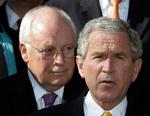 Det Hvide Hus og vicepræsident Dick Cheney er blevet stævnet af det amerikanske senat, som vil have belyst den aflytning af amerikanerne, præsidenten gennemførte uden dommerkendelser i 2001. 