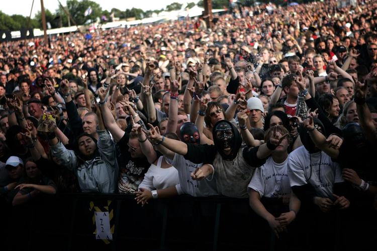 Roskilde Festival er landets største 'get together' mellem internationale koncertgængere. Kun lidt over halvdelen af årets deltagere er danske. 
