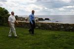 Putin og Bush mødes i Kennebunkport i Maine. 