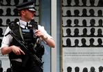 Britisk politi er i alarmberedskab efter mislykkede terrorangreb. 