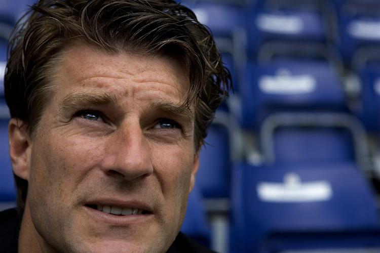 Michael Laudrup er blevet offer i et æresopgør mellem præsidenterne i Getafe og Real Madrid. 
