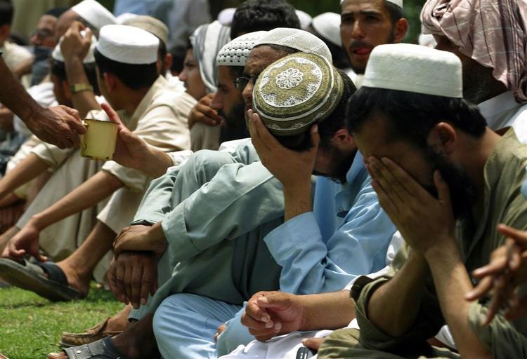 Nogle af de studenter, der overgav sig onsdag. 