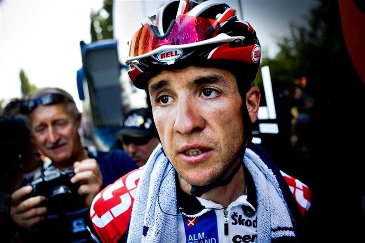 Carlos Sastre mener, Team CSC kan klare sig uden Bjarne Riis ved roret. 