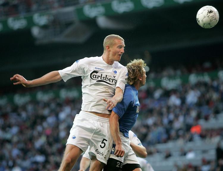 Brede Hangeland(t.v.) er eftertragtet hos flere engelske klubber. Men nordmanden er godt tilfreds med at være i FCK. 