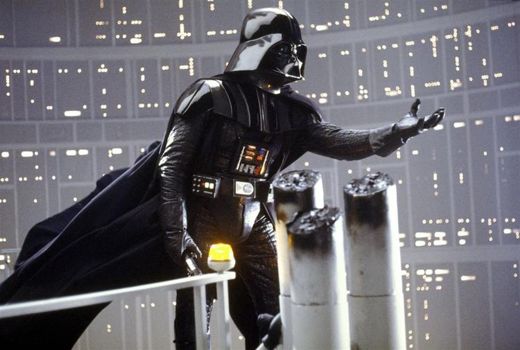 Det velkendte tema til Darth Vader &amp; Co's eventyr i 'Star Wars' rummer klassiske elementer. Men det er ikke nok til at kalde det klassisk musik, siger Politikens redaktør for klassisk musik. 