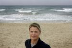 Windsurferen Bettina Honoré har sin force i blæsevejr, men til OL er der udsigt til let luft, så hun ved godt, hvad hun skal træne det næste år. 