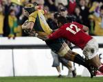 Australsk rugby er kendt for barske mænd med store huller i smilet. Nu ved vi, hvor de tabte tænder bliver af. 