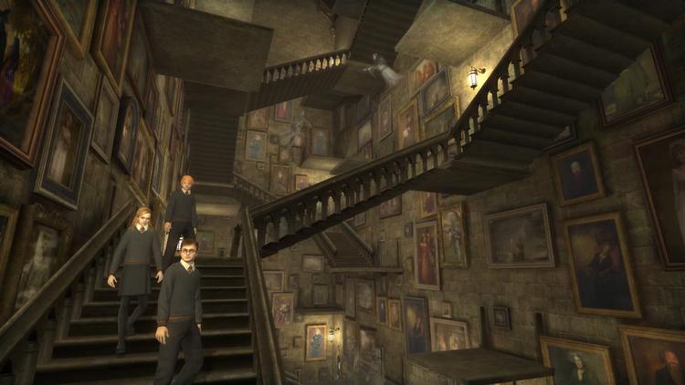 Den enorme hovedtrappe på troldmandsskolen Hogwarts er genskabt i flintrende flot 3D med levende malerier og spøgelser, der ofte flyver forbi. Aldrig har Harrys verden taget sig flottere ud på spilform. Blot en skam af resten af spillet er så idéforladt. Nok Harrys længste eventyr, men samtidig det dårligst designede. 