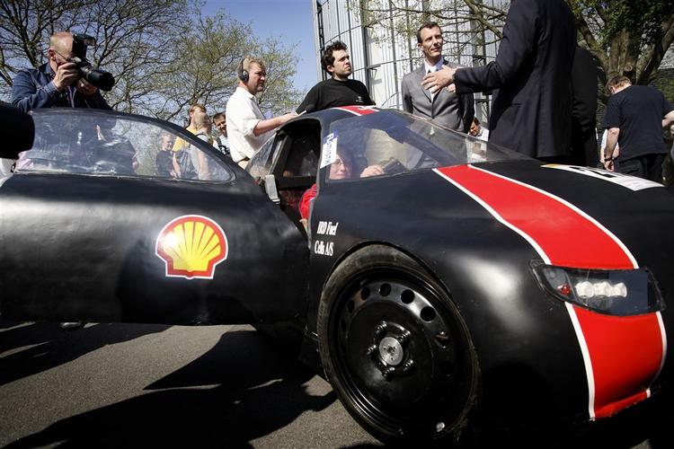 Brintbilen kommer til august. Her er det en brintbil fremstillet af en gruppe studerende fra DTU. 