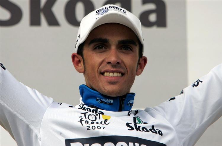Alberto Contador afviser enhver forbindelse til den spanske læge Fuentes. 